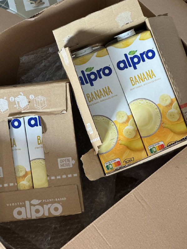 Пришло мое любимое банановое молоко 😋