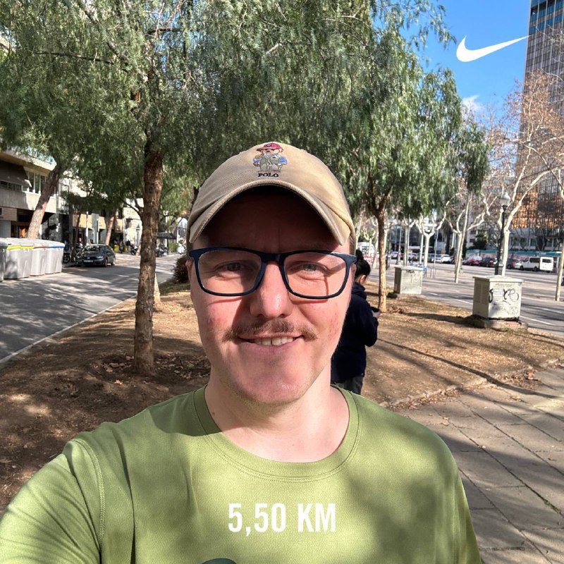 Пробежал сегодня 5,5км и Разговорный клуб? 🗣️