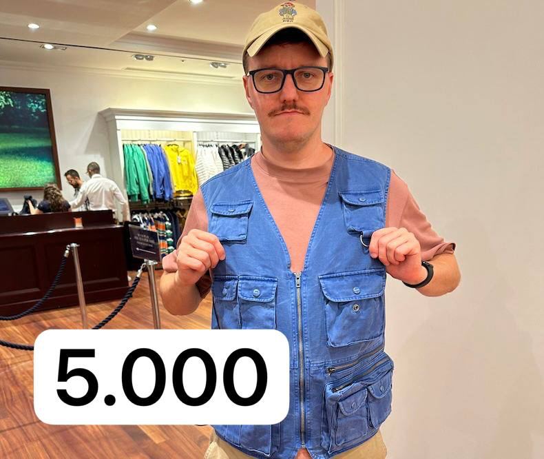 5000! Не двигайтесь! Дайте сфоткать, спасибо всем, что вы меня читаете =)