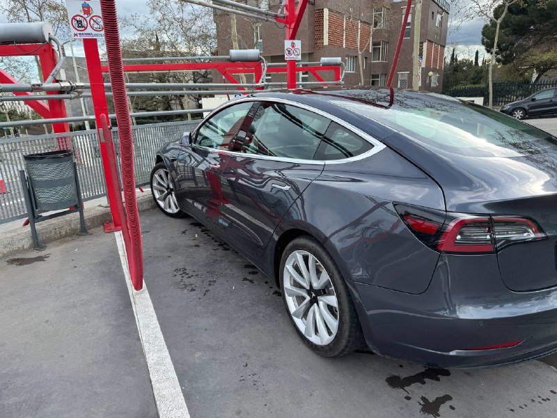 Цена автомойки в Барселоне